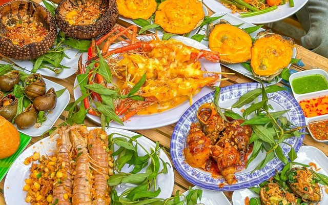 Ốc Trứng Muối - Chi Nhánh 2 Tân Bình