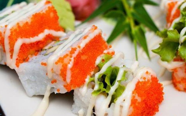 SUSHI CÔ CHỦ NHỎ - LẠC LONG QUÂN