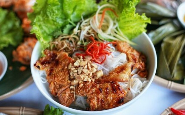 Bún Thịt Nướng, Mì Quảng & Xôi - Quán Bé Hảo