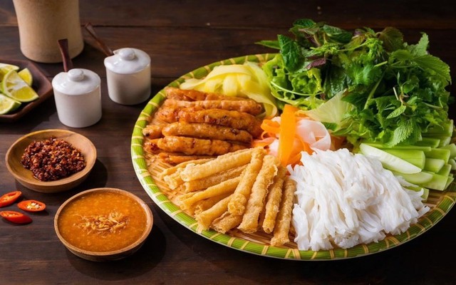 Nem Nướng Nha Trang - Phố Mai Dịch
