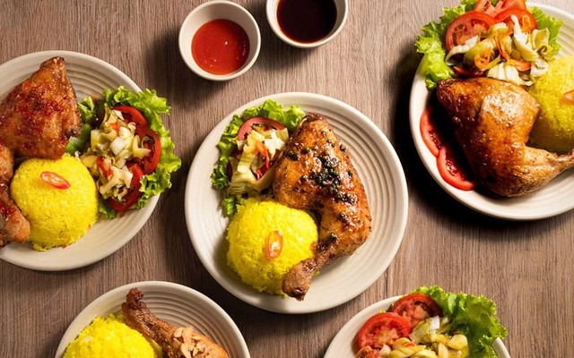 Cơm Gà Xối Mỡ Anh Thư - Cơm Gà Mắm Tỏi