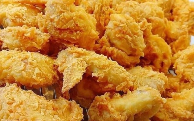 Gà Rán, Khoai Lang Lắc - 303 Điện Biên Phủ