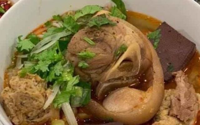 Ăn Vặt O Châu - Bún Bò Huế, Nem Chua & Bánh Lọc