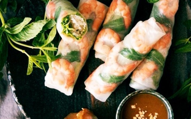 Quán Chú Năm - Bò Bía & Gỏi Cuốn Tôm Thịt - Âu Dương Lân
