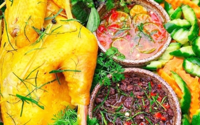 Gà Ủ Muối Hoàng Kim - 102 Tây Hòa