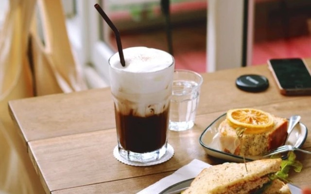 Cà Phê & Ăn Sáng - Cô Tiên