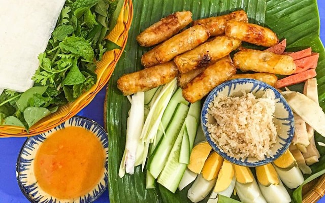 Đặc Sản Phan Thiết Như Thuỳ - Chả Giò Cá Trích & Gỏi Cá Mai Cá Trích