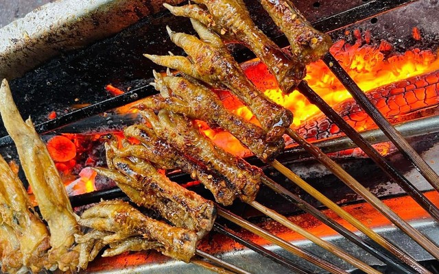 Ăn Vặt Ngon Thảo Vũ - 225 Bình Than