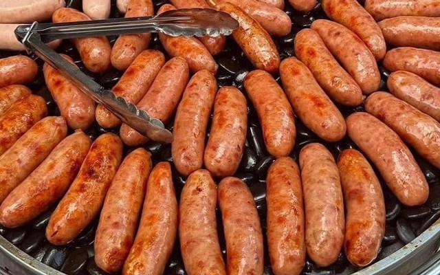 Ăn Vặt Boy Bôn - Lạp Xưởng Nướng Đá & Cá Viên Chiên Mắm