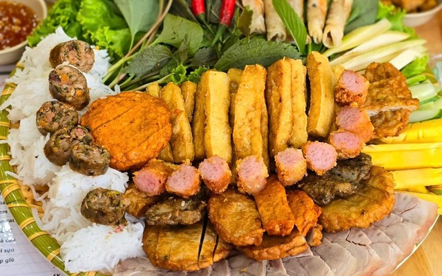 Bún Đậu Mắm Tôm Tốp Mỡ 7 Tiến