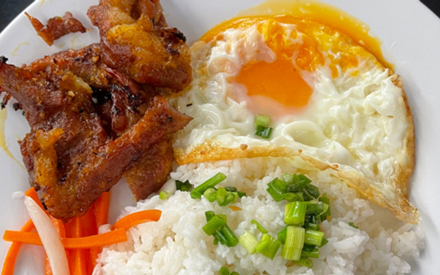 Tiệm Nhà Bông - 17 Đường Số 3