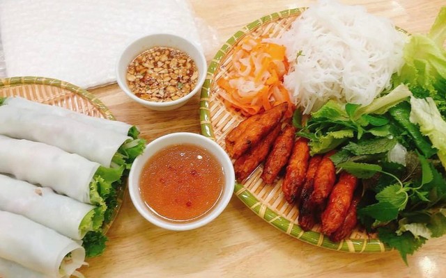 Ngự Uyển Quán - Bún Trộn , Phở Cuốn & Nem Lụi