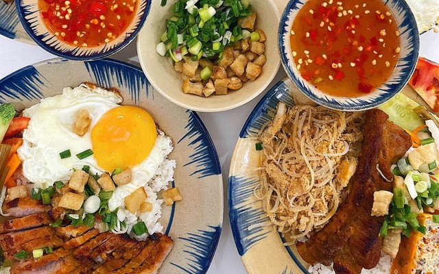 Cơm Tấm Sườn Que Tí Nị