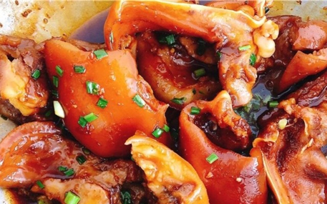 Cơm Trưa Din Ký - Cơm Heo Quay