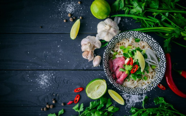 Phở Bò & Cơm Rang Dưa Bò - Trần Tử Bình