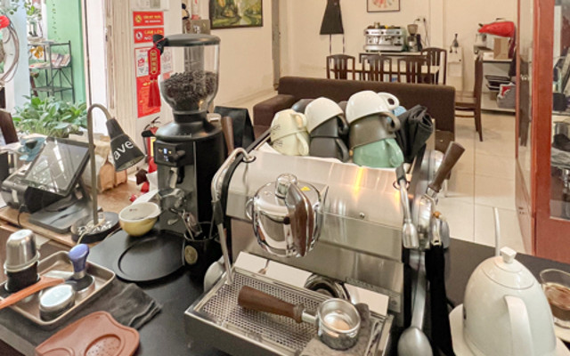 Charm Coffee - Lê Tấn Quốc