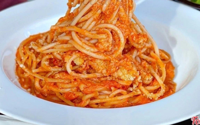 Cô Cúc Cua - Bánh Canh Cua, Súp Cua & Miến Xào Cua