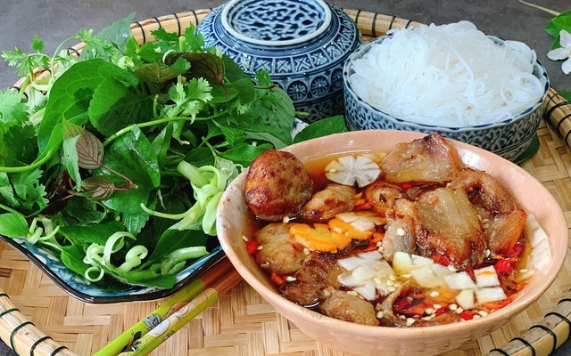 Bún Chả Hà Nội Hoa Bắc - Võ Oanh