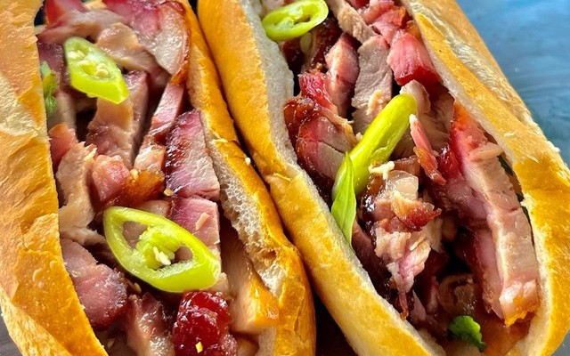 Bánh Mì - Xôi Xá Xíu Phá Lấu Ngọc Bích