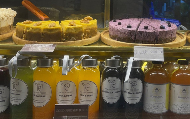 Roots Plant -  Based Cafe & Đồ Ăn Thuần Chay - 26-27 Trần Bạch Đằng