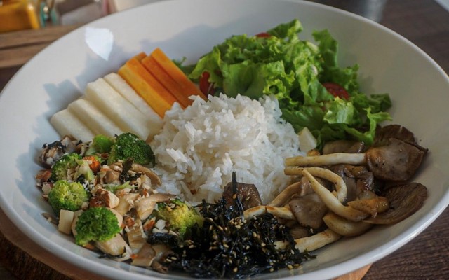 Cơm Bún Chay Thiện Nghĩa - Nguyễn Quý Anh