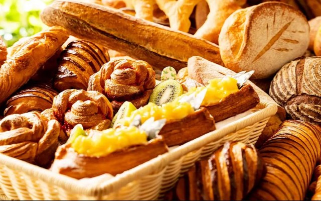 Huệ Huệ Bakery - Trần Hưng Đạo