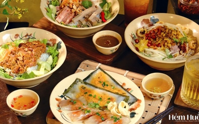 Hẻm Huế - Tiệm Cơm Hến & Bánh Lọc
