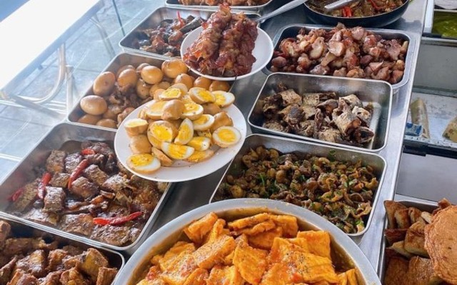 Cơm Bình Dân - Bà Triệu