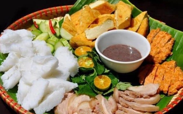 Đường Tàu Quán - Bún Chả, Bún Đậu Mẹt & Bánh Mỳ