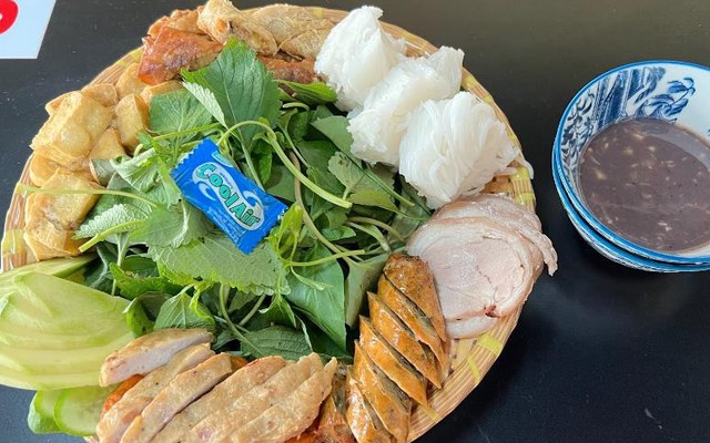 Bún Đậu 5 Sao - Phạm Hùng