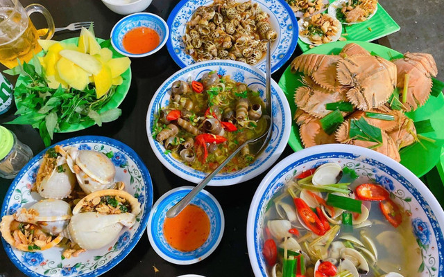 Hải Sản Tươi Sống - Hương & Ghẹ (Bao Ăn - Bao Đổi)