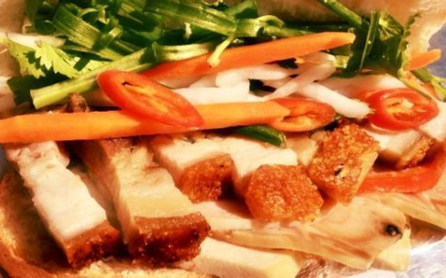 Lò Bánh Mì Đại Phúc - Bánh Mì Xíu Mại & Heo Quay - 185 Lý Thường Kiệt