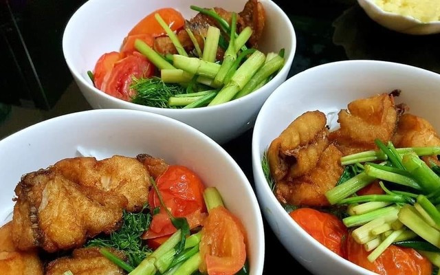 Chef Thức - Bún Cá, Cơm Rang & Thịt Quay