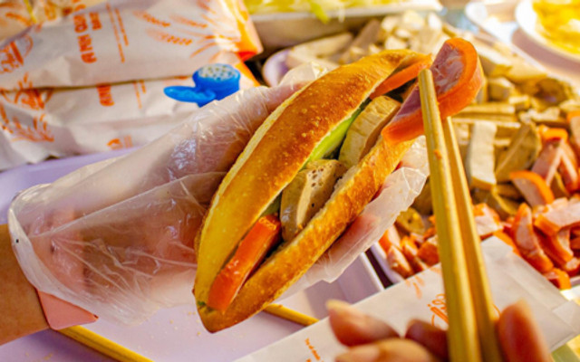 Anh Quân Bakery - Tôn Đức Thắng