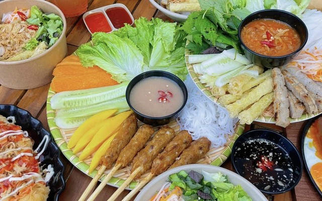 Nem Nướng Hải Âu - Ngõ 64 Lương Thế Thế Vinh