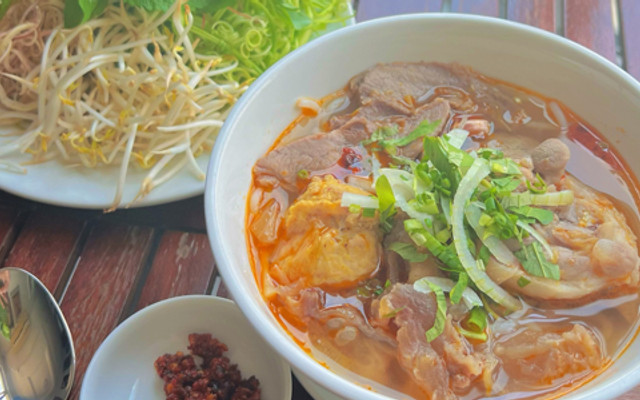 Bún Bò Huế O Ly - Phan Huy Ích