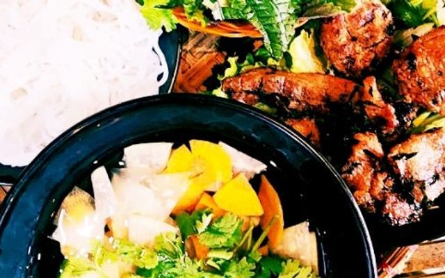 Tonkins Bún Chả - 259 Nguyễn Công Trứ