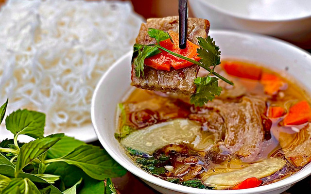 DONA - Bún Chả & Bò Kho - 59 Hoa Sứ