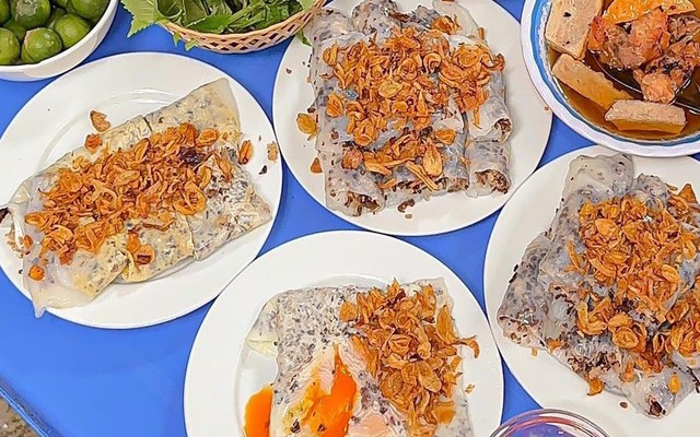 Nga Nguyễn - Bánh Cuốn Nóng Gia Truyền - Hàng Bè