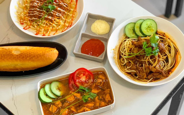 B Sauce - Food & Drink