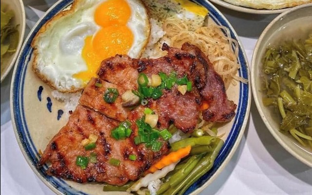 Cơm Tấm Khói - Phan Chu Trinh