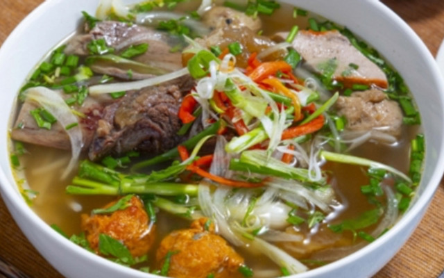 Quán Huế - Bún Bò Huế & Ẩm Thực Huế - Vinhomes Grand Park