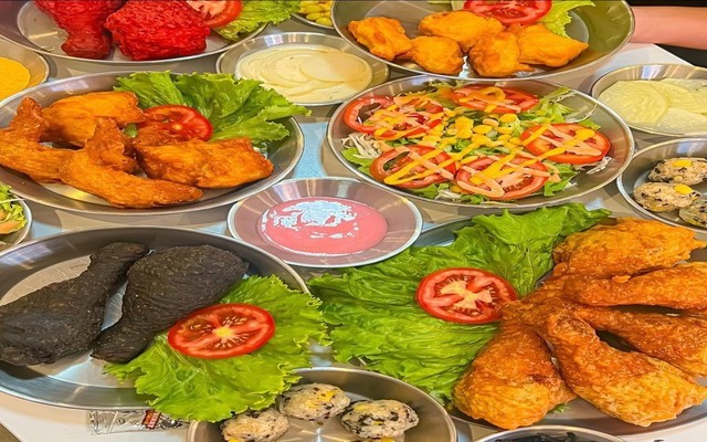 Chicken Plus - Phùng Khoang