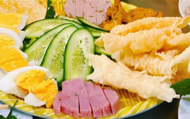 Bánh Mì & Bánh Cuốn Bình Định Viết Khoa - Kha Vạn Cân