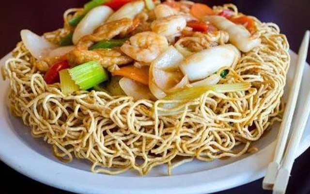 Mì Xào Giòn & Cơm Gà Xối Mỡ - Khang Phan