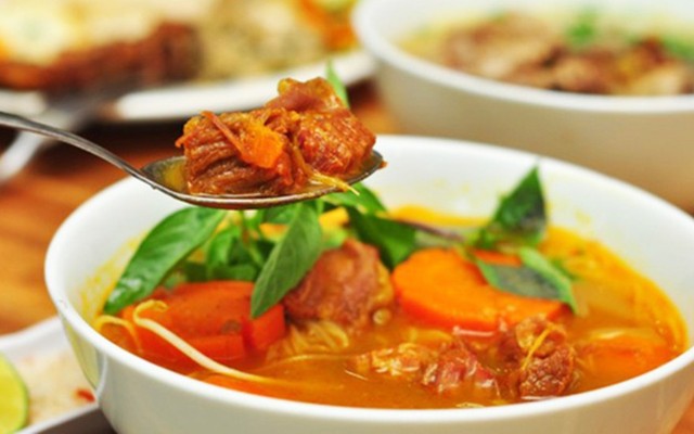 Bò Kho KATY & Bún Riêu Chả Ốc - Song Hành