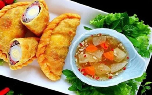 Quán Ăn Vặt Đường Phố - Ngã Tư Huyền Quang Với Nguyễn Cao