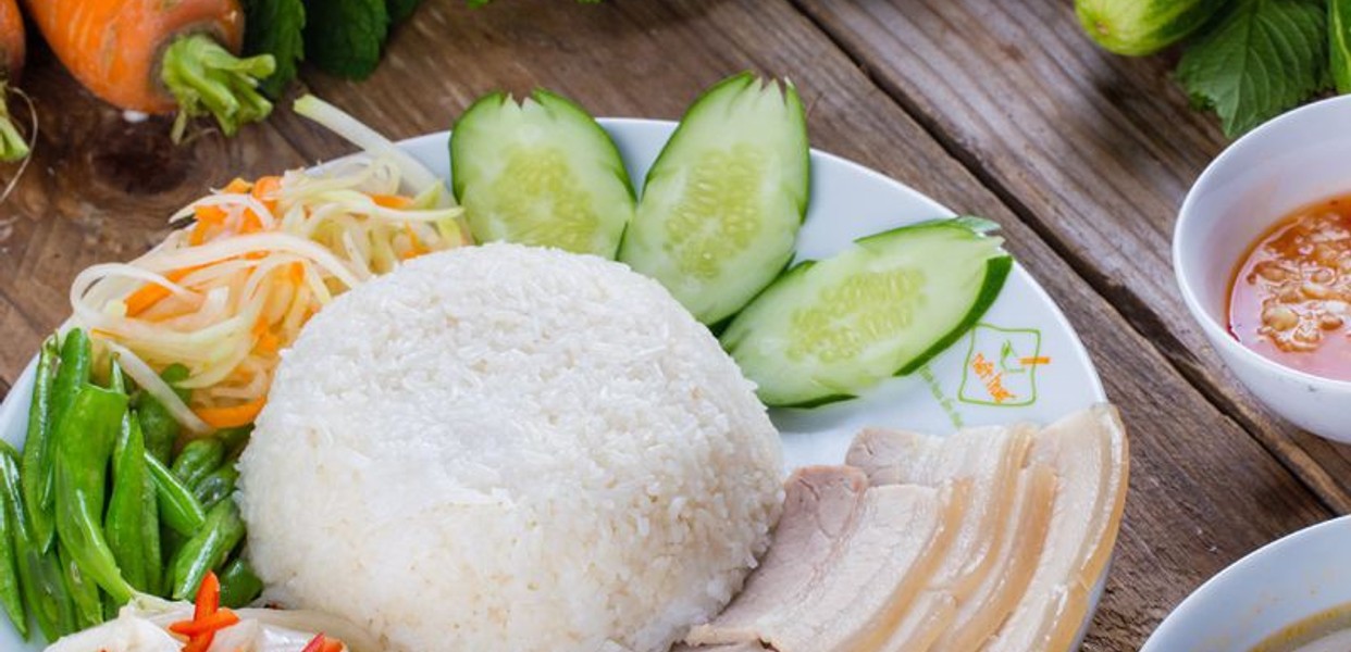 Quán Cơm Mẹ Nấu - CN2 - Cơm Bình Dân Khu Hiệp Thành