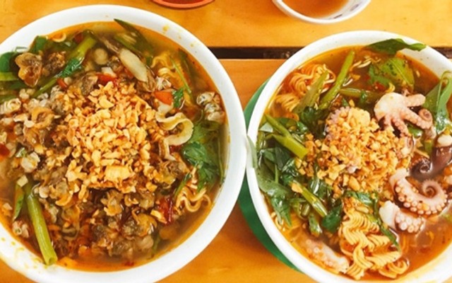 Mỳ Ốc Hến Hải Sản & Piza Mini - Lê Hồng Phong