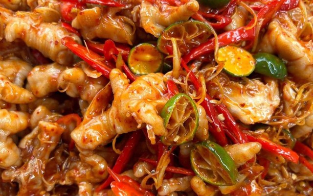 Tiệm Chân Gà Sốt Thái & Ăn Vặt